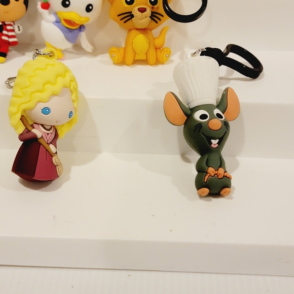 Disney Princess Blind Bag Figural Keychain Set 3D Figures - Picture 3 of 10